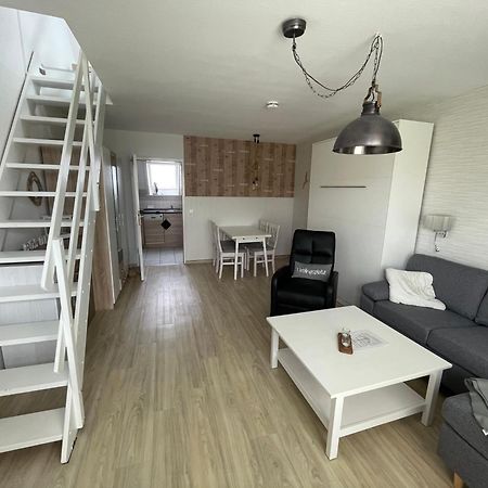 Blinkfuer 10 Apartment Busum Ngoại thất bức ảnh